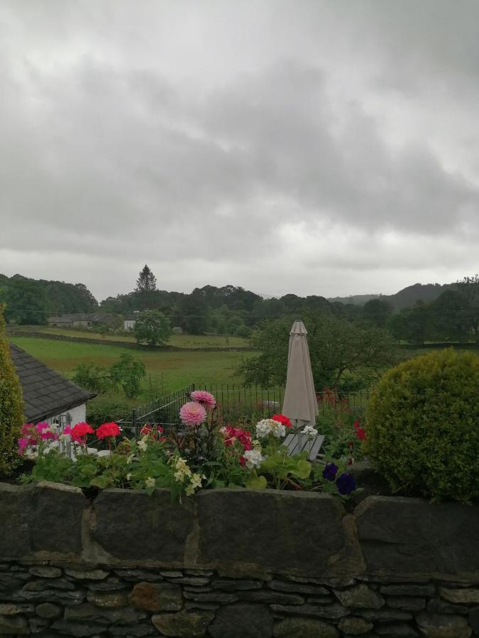 The Brown Horse Inn Winster  Extérieur photo