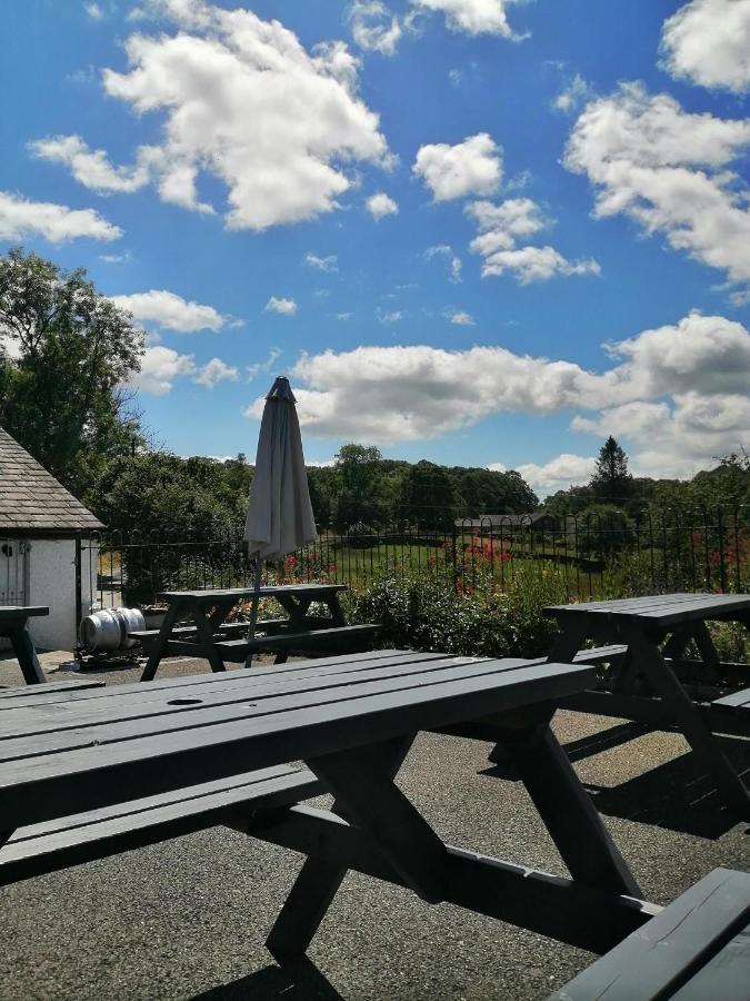 The Brown Horse Inn Winster  Extérieur photo