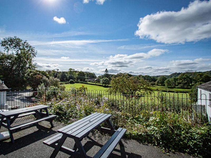The Brown Horse Inn Winster  Extérieur photo